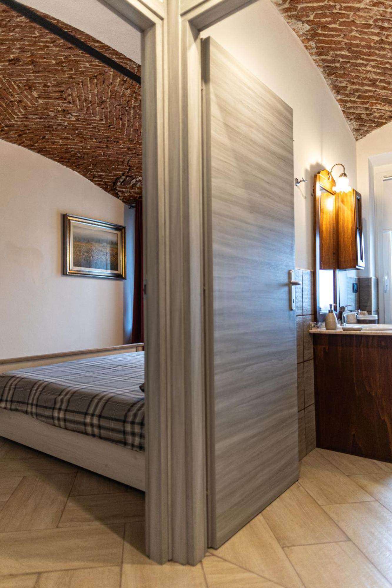 Agriturismo Why Farm Marano Ticino ภายนอก รูปภาพ